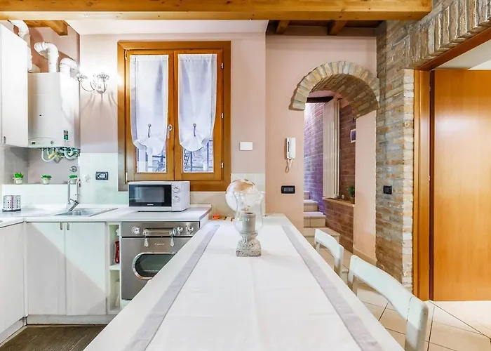 Nell'antico Ghetto Ebraico フェラーラ